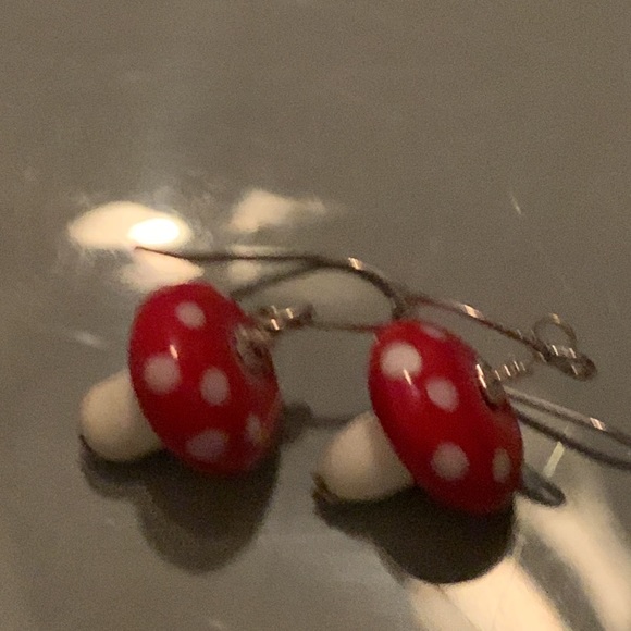 EARRINGS - Picture 2 of 2